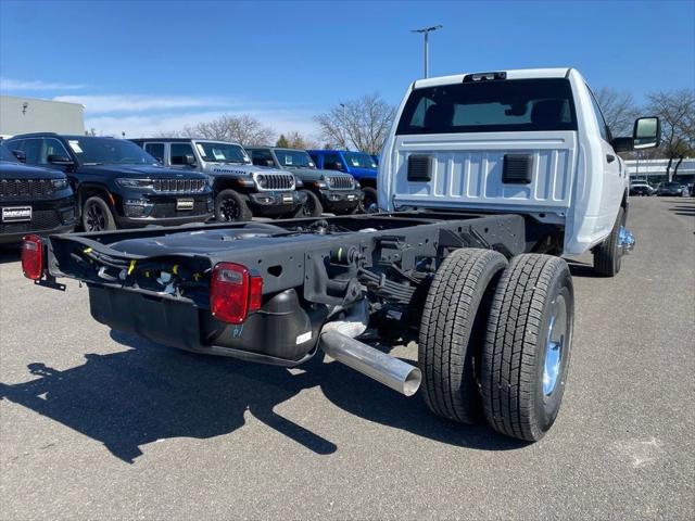 2024 RAM Ram 3500 Chassis Cab RAM 3500 TRADESMAN CHASSIS REGULAR CAB 4X2 84 CA