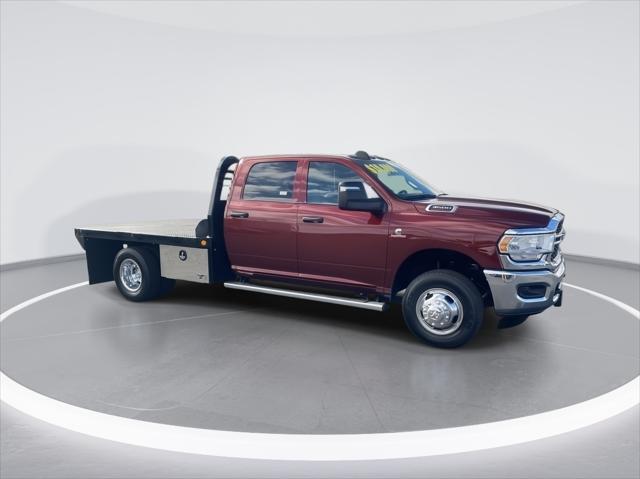 2024 RAM Ram 3500 Chassis Cab RAM 3500 TRADESMAN CREW CAB CHASSIS 4X4 60 CA