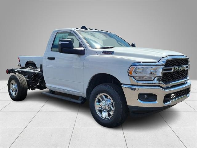 2024 RAM Ram 3500 Chassis Cab RAM 3500 TRADESMAN CHASSIS REGULAR CAB 4X4 60 CA