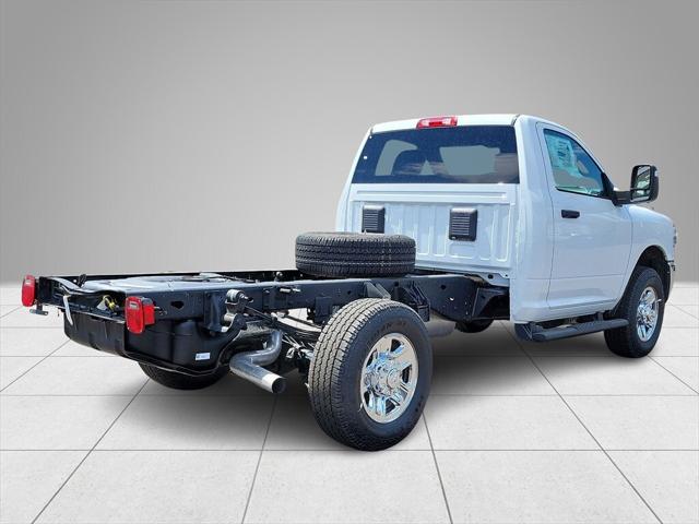 2024 RAM Ram 3500 Chassis Cab RAM 3500 TRADESMAN CHASSIS REGULAR CAB 4X4 60 CA