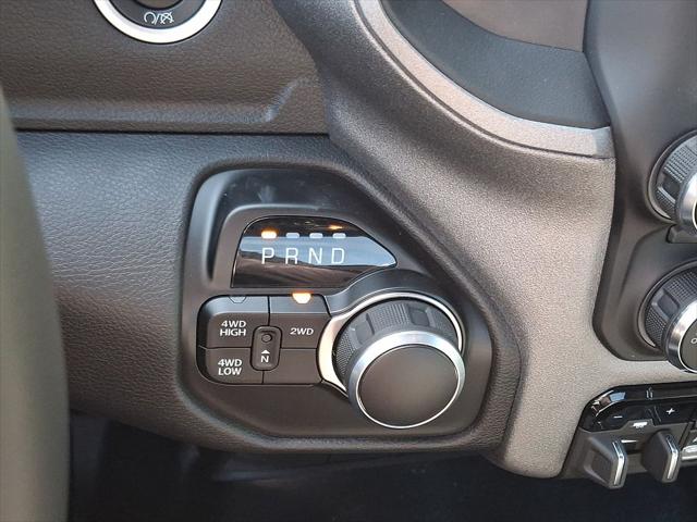 2024 Ram 3500 Chassis Cab Tradesman/SLT