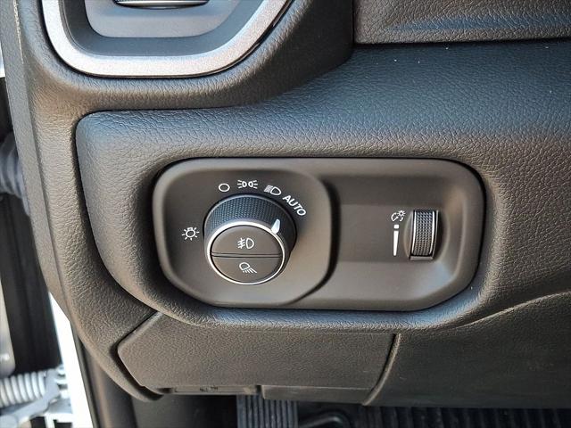 2024 Ram 3500 Chassis Cab Tradesman/SLT