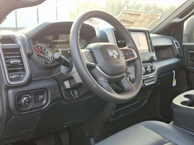 2024 Ram 3500 Chassis Cab Tradesman/SLT