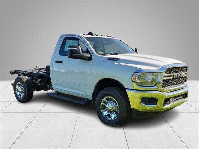 2024 RAM Ram 3500 Chassis Cab RAM 3500 TRADESMAN CHASSIS REGULAR CAB 4X4 60 CA