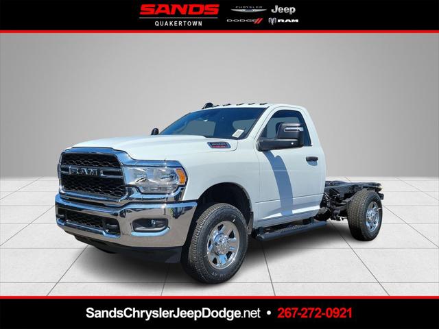 2024 RAM Ram 3500 Chassis Cab RAM 3500 TRADESMAN CHASSIS REGULAR CAB 4X4 60 CA