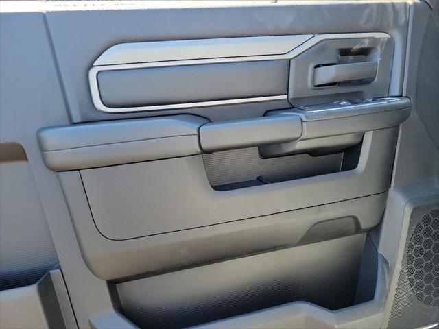 2024 Ram 3500 Chassis Cab Tradesman/SLT