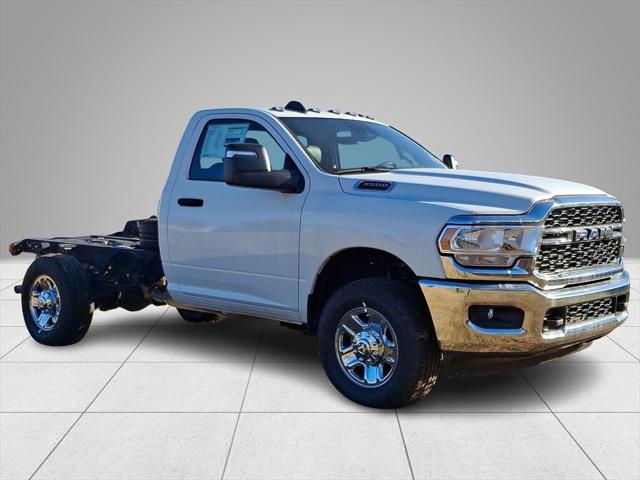 2024 RAM Ram 3500 Chassis Cab RAM 3500 TRADESMAN CHASSIS REGULAR CAB 4X4 60 CA