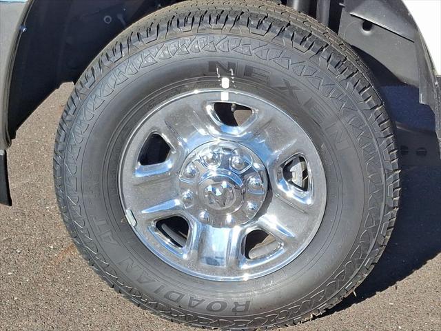 2024 Ram 3500 Chassis Cab Tradesman/SLT