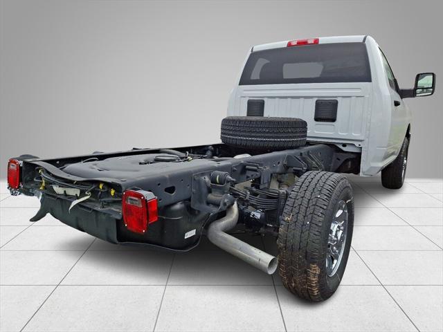 2024 RAM Ram 3500 Chassis Cab RAM 3500 TRADESMAN CHASSIS REGULAR CAB 4X4 60 CA