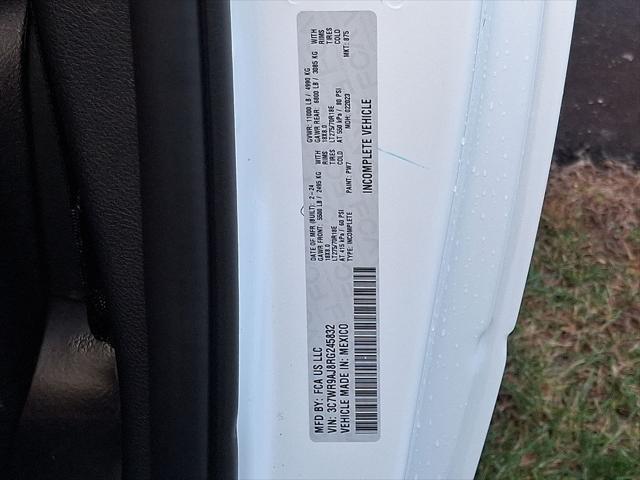 2024 Ram 3500 Chassis Cab Tradesman/SLT