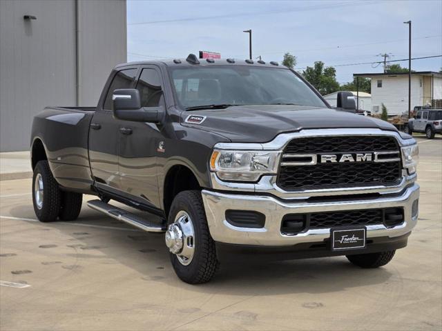 2024 RAM Ram 3500 RAM 3500 TRADESMAN CREW CAB 4X4 8 BOX