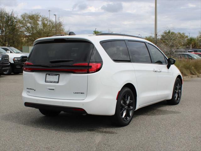 2024 Chrysler Pacifica PACIFICA LIMITED