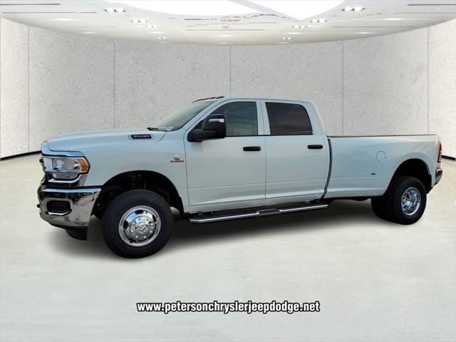 2024 RAM Ram 3500 RAM 3500 TRADESMAN CREW CAB 4X4 8 BOX