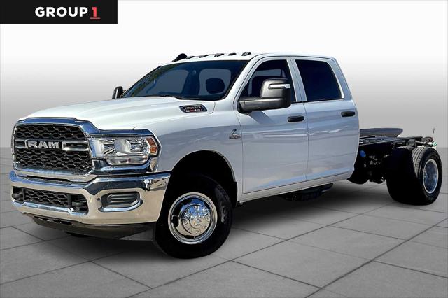 2024 RAM Ram 3500 Chassis Cab RAM 3500 TRADESMAN CREW CAB CHASSIS 4X4 60 CA