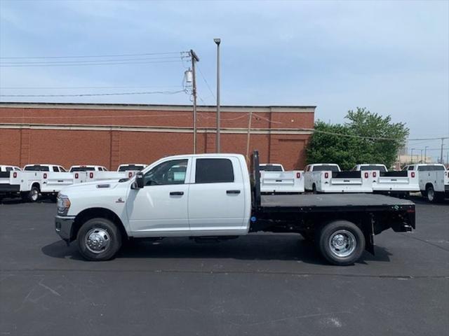 2024 RAM Ram 3500 Chassis Cab RAM 3500 TRADESMAN CREW CAB CHASSIS 4X4 60 CA