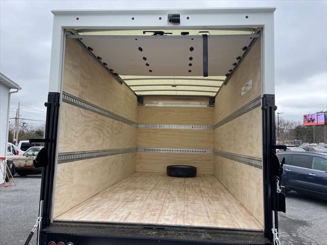 2024 Ford 600 XLT