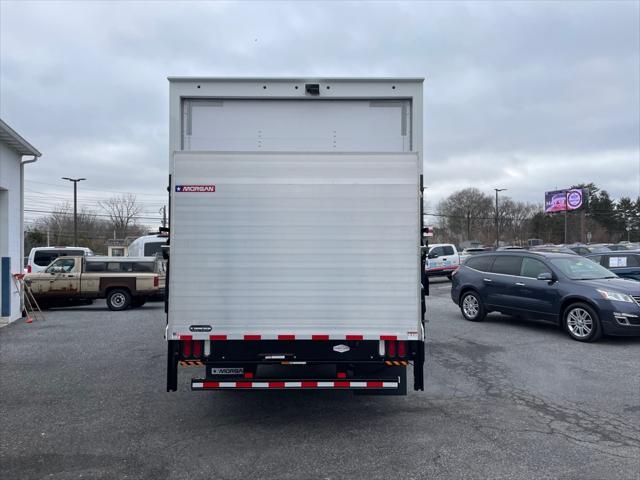 2024 Ford 600 XLT