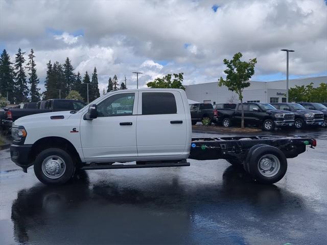 2024 RAM Ram 3500 Chassis Cab RAM 3500 TRADESMAN CREW CAB CHASSIS 4X4 60 CA