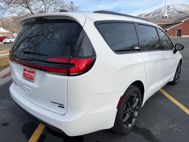 2024 Chrysler Pacifica PACIFICA LIMITED AWD