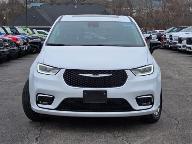 2024 Chrysler Pacifica PACIFICA TOURING L AWD