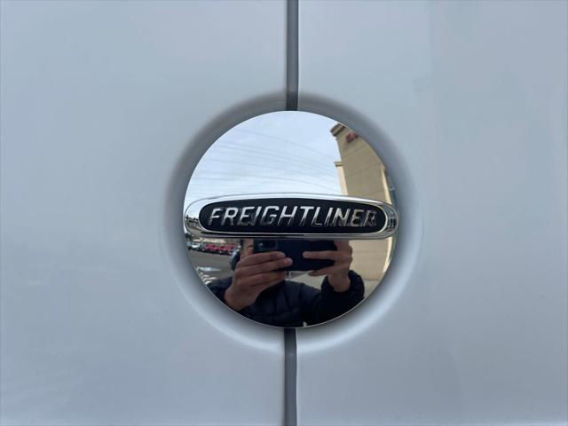 2017 Freightliner Sprinter Standard Roof V6