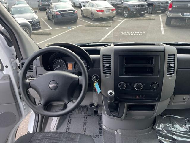 2017 Freightliner Sprinter Standard Roof V6