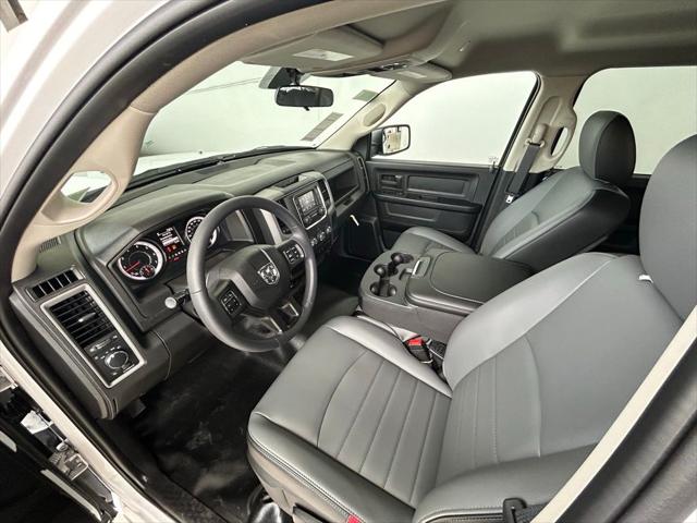 2024 RAM Ram 1500 Classic RAM 1500 CLASSIC TRADESMAN QUAD CAB 4X2 64 BOX