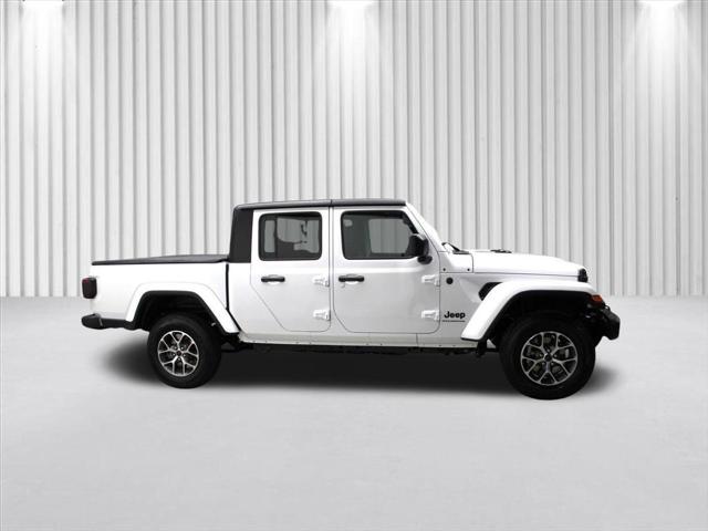 2024 Jeep Gladiator GLADIATOR SPORT S 4X4