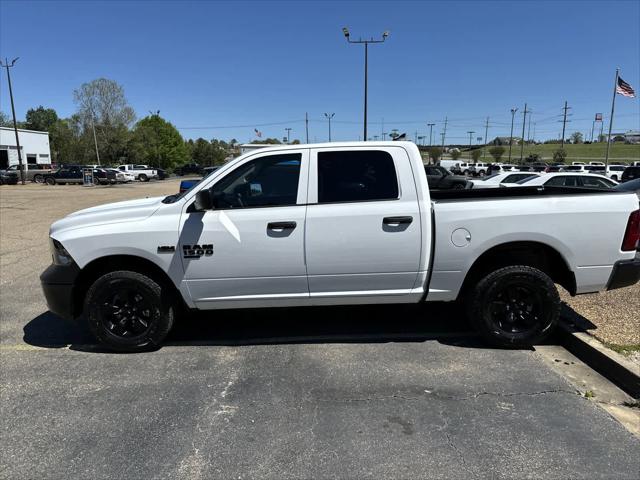 2024 RAM Ram 1500 Classic RAM 1500 CLASSIC TRADESMAN CREW CAB 4X4 57 BOX