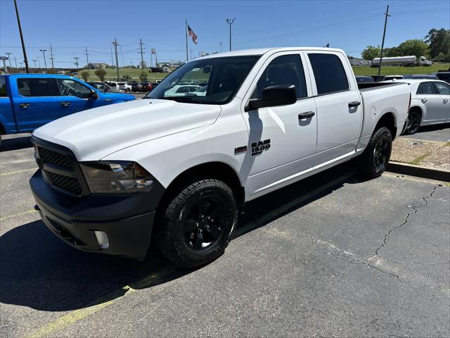 2024 RAM Ram 1500 Classic RAM 1500 CLASSIC TRADESMAN CREW CAB 4X4 57 BOX