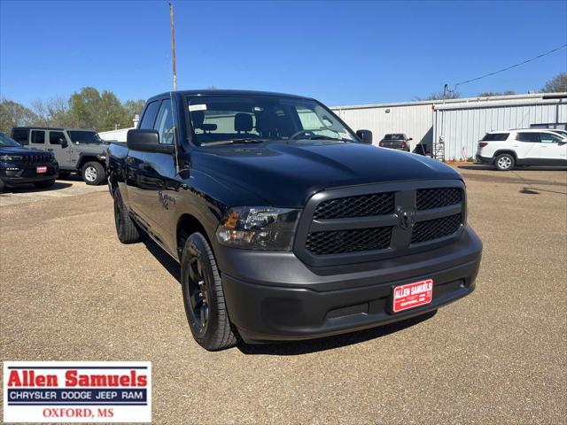 2024 RAM Ram 1500 Classic RAM 1500 CLASSIC TRADESMAN QUAD CAB 4X4 64 BOX