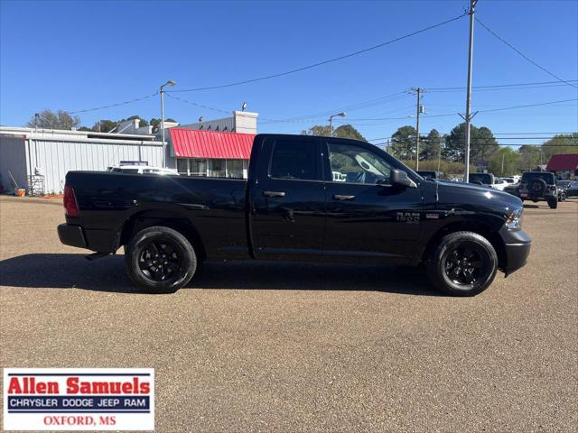 2024 RAM Ram 1500 Classic RAM 1500 CLASSIC TRADESMAN QUAD CAB 4X4 64 BOX