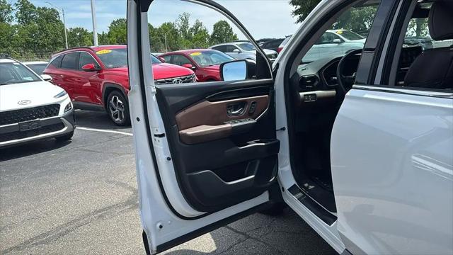 2023 Honda Pilot AWD Elite