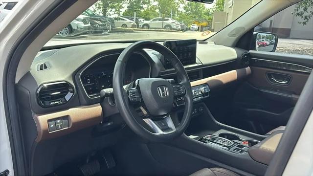 2023 Honda Pilot AWD Elite
