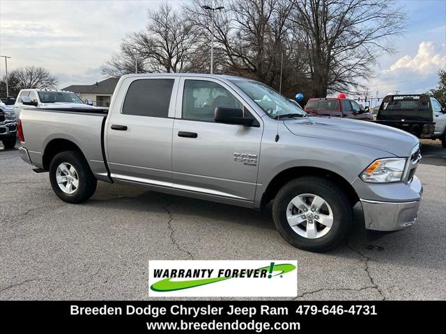 2022 RAM 1500 Classic SLT Crew Cab 4x2 57 Box