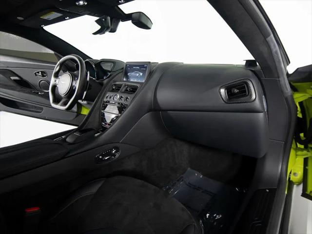 2022 Aston Martin DBS Superleggera