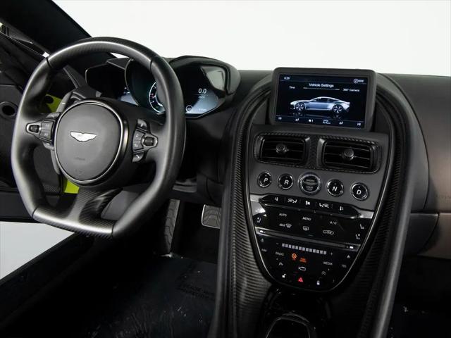 2022 Aston Martin DBS Superleggera
