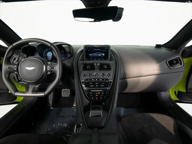 2022 Aston Martin DBS Superleggera