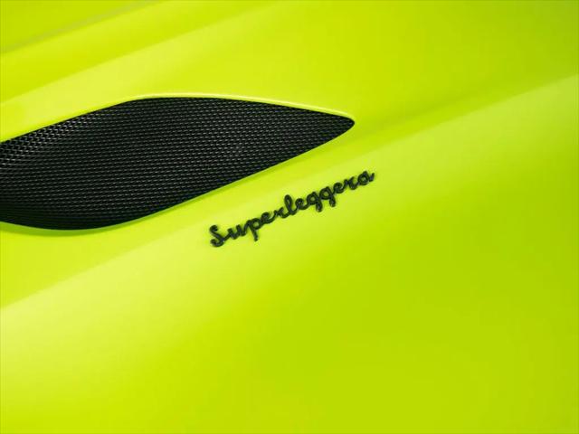 2022 Aston Martin DBS Superleggera