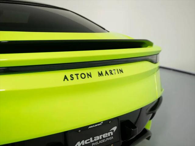 2022 Aston Martin DBS Superleggera