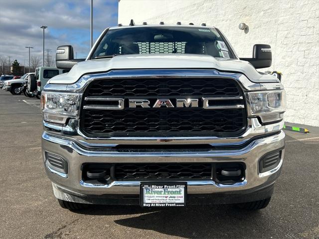 2024 RAM Ram 3500 RAM 3500 TRADESMAN REGULAR CAB 4X4 8 BOX