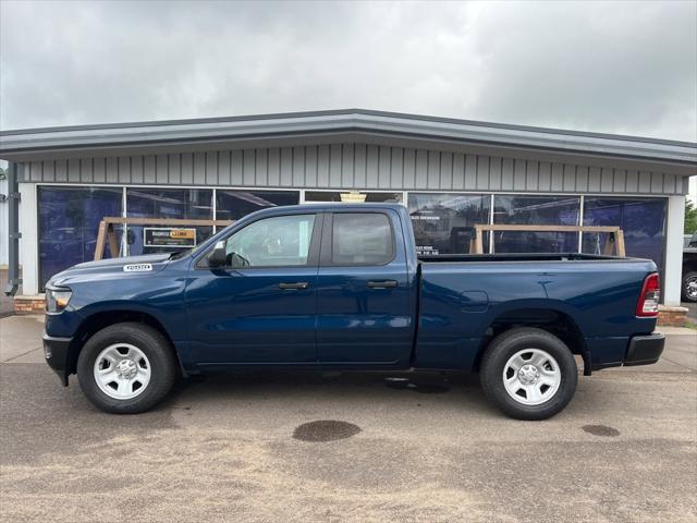 2024 RAM Ram 1500 RAM 1500 TRADESMAN QUAD CAB 4X4 64 BOX