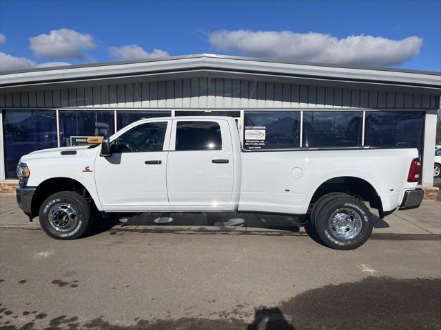 2024 RAM Ram 3500 RAM 3500 TRADESMAN CREW CAB 4X4 8 BOX