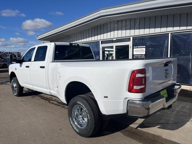 2024 RAM Ram 3500 RAM 3500 TRADESMAN CREW CAB 4X4 8 BOX