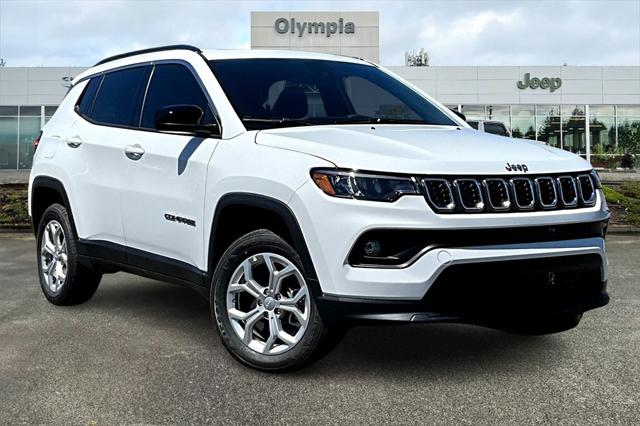 2024 Jeep Compass COMPASS LATITUDE 4X4