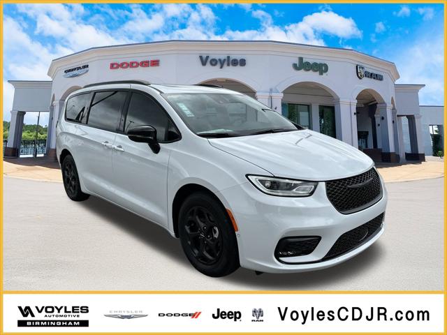 2024 Chrysler Pacifica Hybrid PACIFICA PLUG-IN HYBRID PREMIUM S APPEARANCE