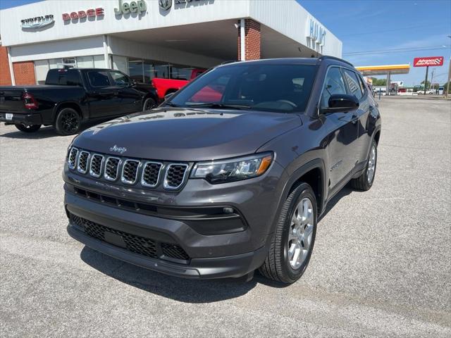 2024 Jeep Compass COMPASS LATITUDE LUX 4X4