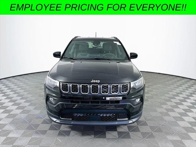 2024 Jeep Compass COMPASS LATITUDE 4X4