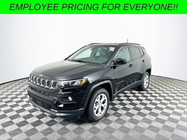 2024 Jeep Compass COMPASS LATITUDE 4X4