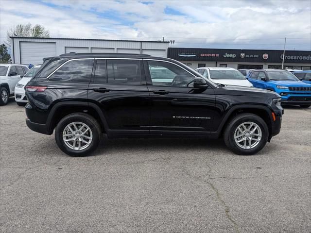 2024 Jeep Grand Cherokee GRAND CHEROKEE LAREDO X 4X2